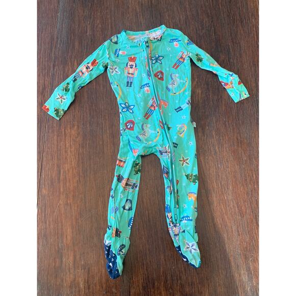 Posh Peanut Christmas footie pajamas - Picture 1 of 6